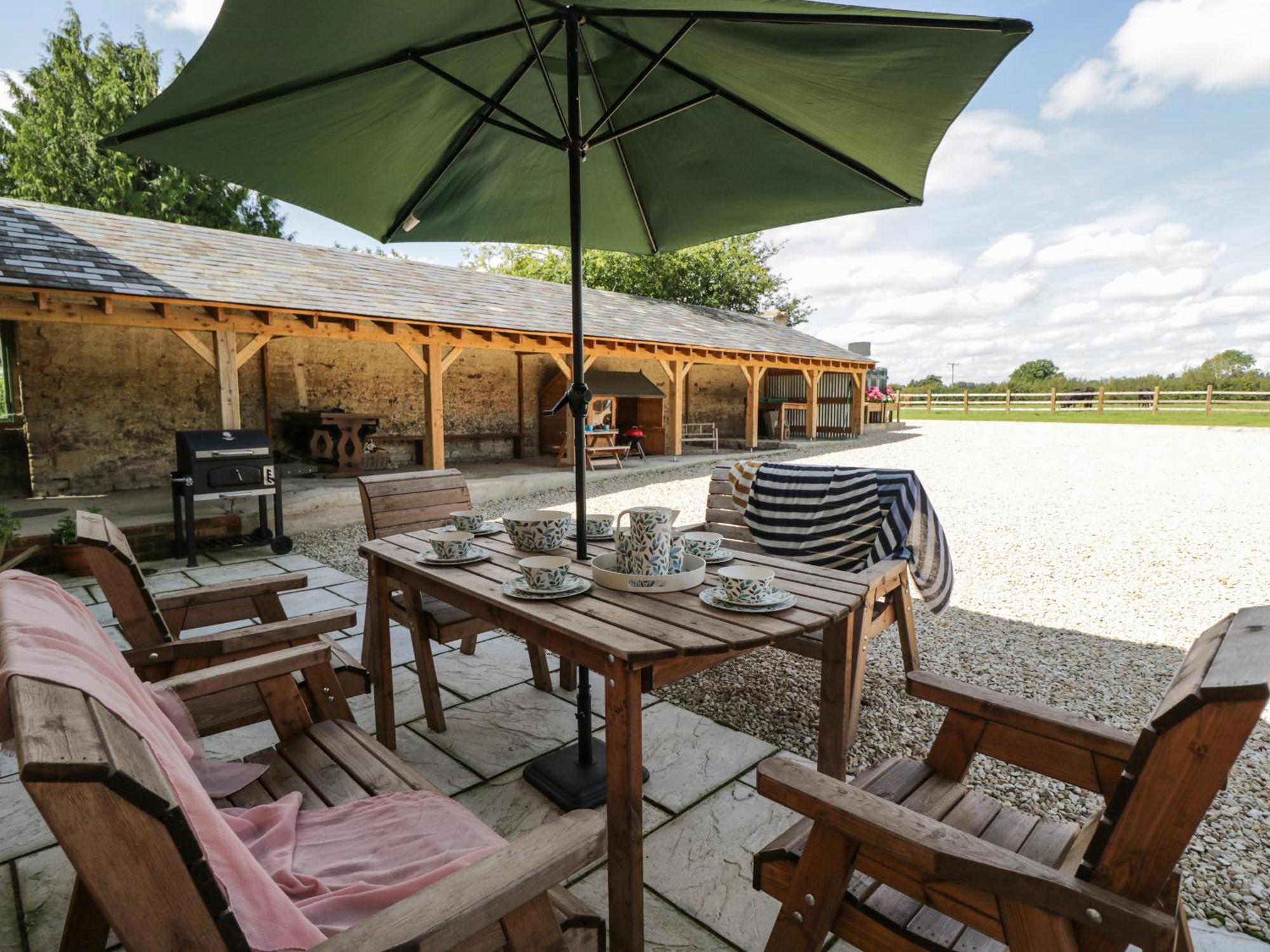 The Old Barn Villa Witney Ngoại thất bức ảnh